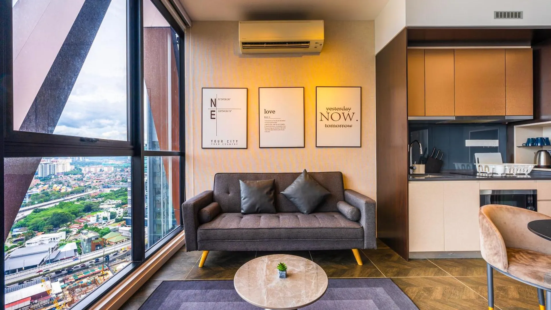 Greystone Scarletz Suites Kuala Lumpur 0*,