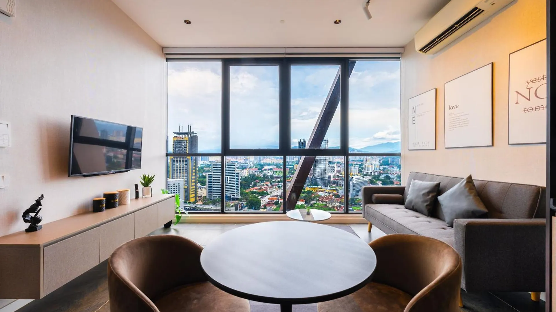 Greystone Scarletz Suites Kuala Lumpur