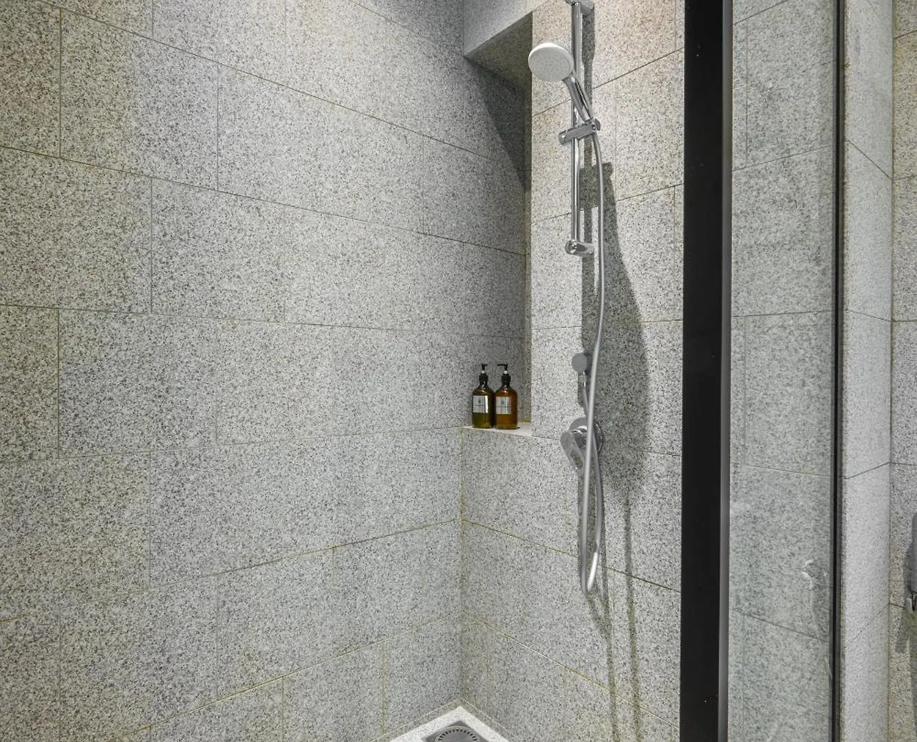 Greystone Scarletz Suites Kuala Lumpur Apartment